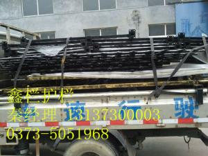 獲嘉賈經(jīng)理古銅大門，圍墻護(hù)欄裝車待發(fā)